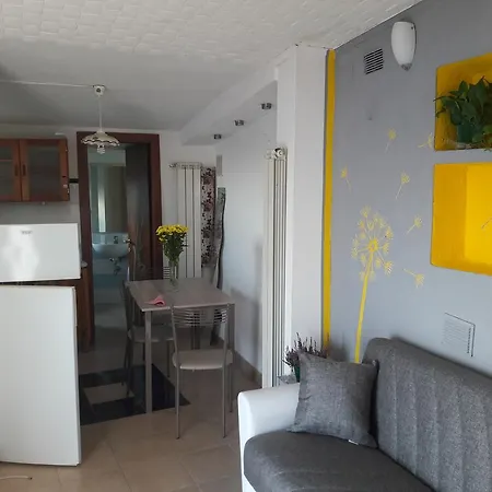 Fronte Apartment *
